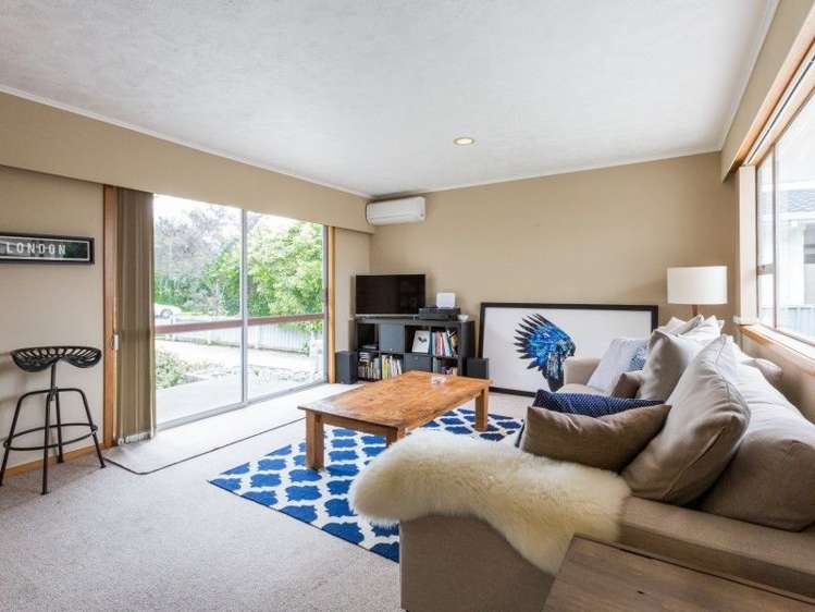 44 Holyrood Street Taradale_6