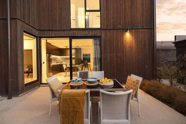 5 Escalator Avenue Jack's Point_2