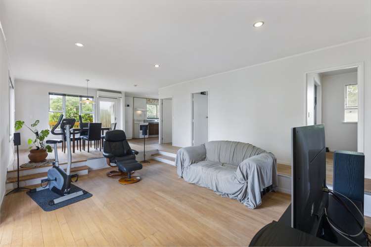 6 Hutchinsons Road Bucklands Beach_8