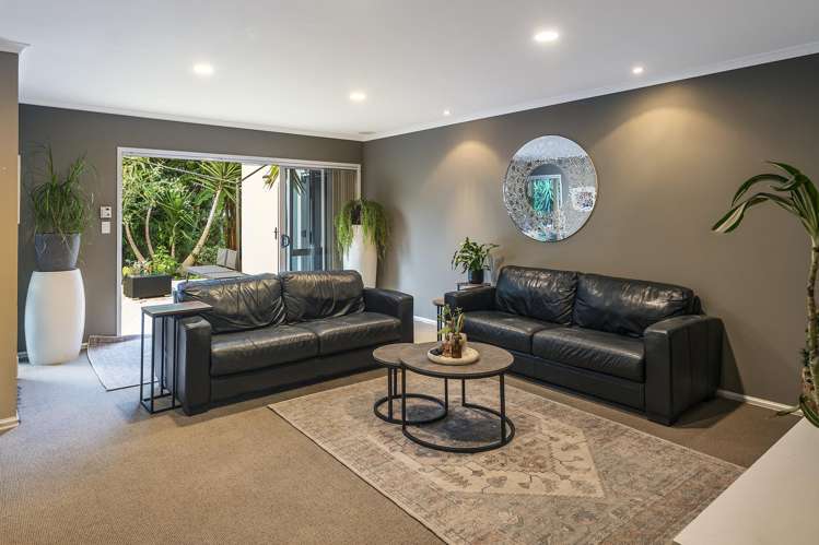 104 Rowesdale Drive_1