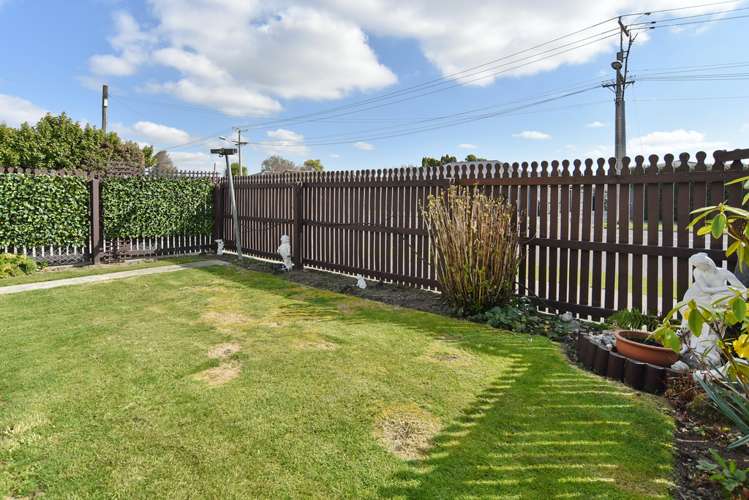 2/77 Glenmore Avenue Casebrook_17