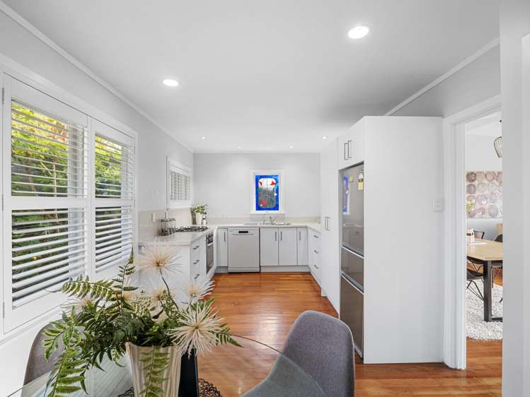 943 East Coast Road Torbay_7