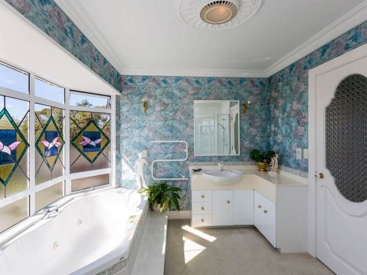 28 Pickwick Road Otamatea_24