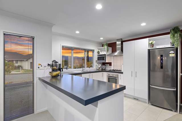 20 Ronald Scott Grove Riverstone Terraces_3