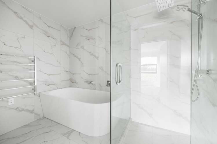 121 Otuwairoa Esplanade Papakura_18