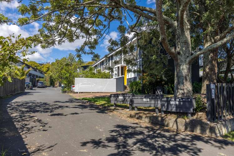 3/9 Don Croot Street Morningside_28