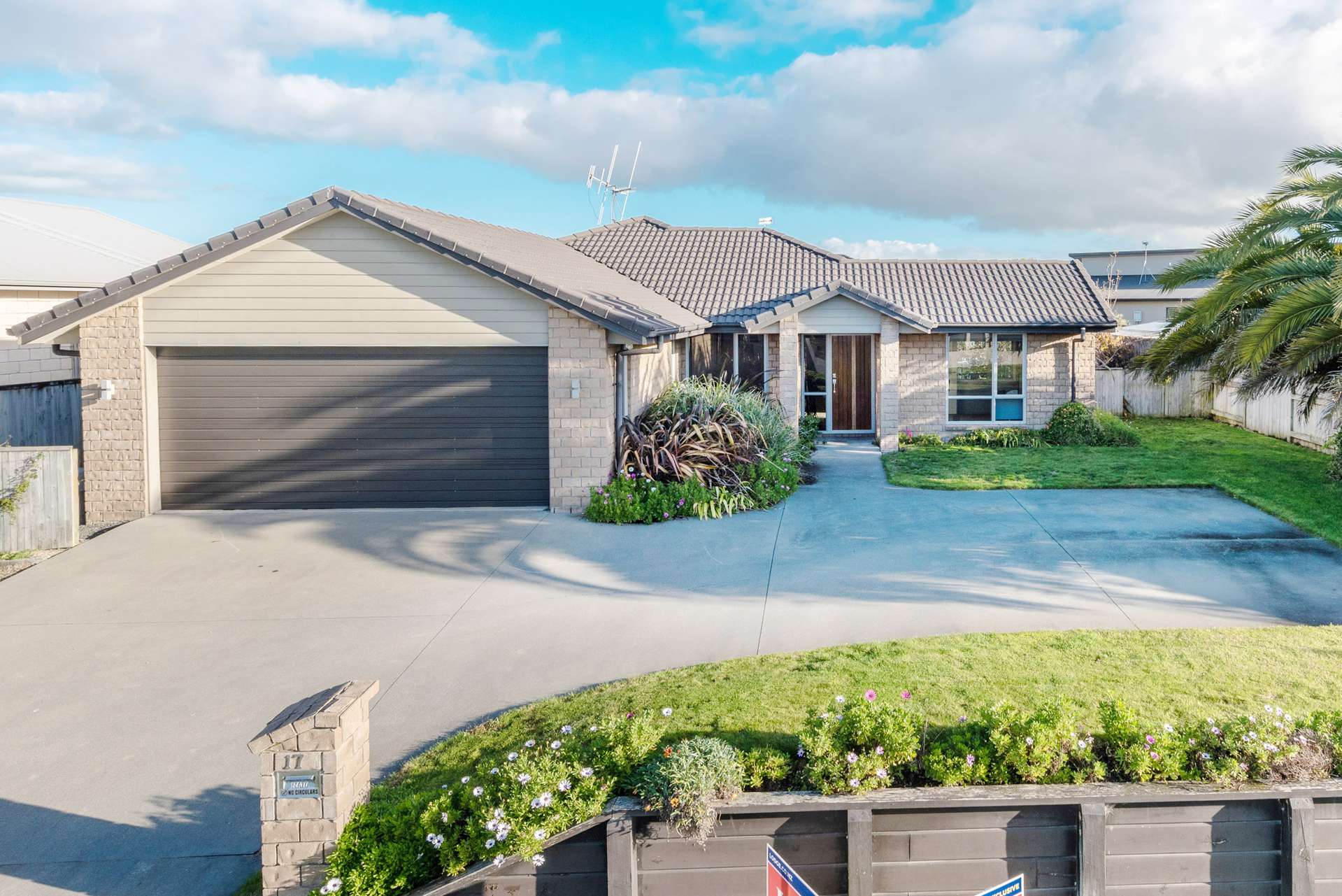 17 Hawkridge Rise Huntington_0