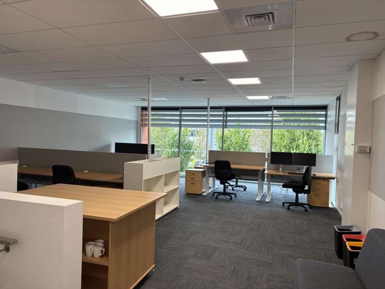 92 Russley Road Russley_8