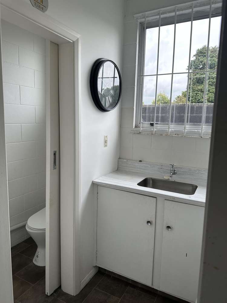 Shop 4, 47 Main North Road Woodend_6