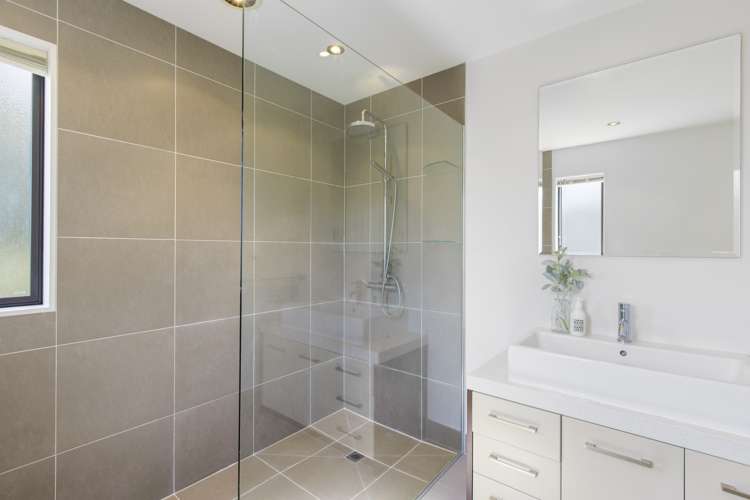 100a Fisher Parade Sunnyhills_13