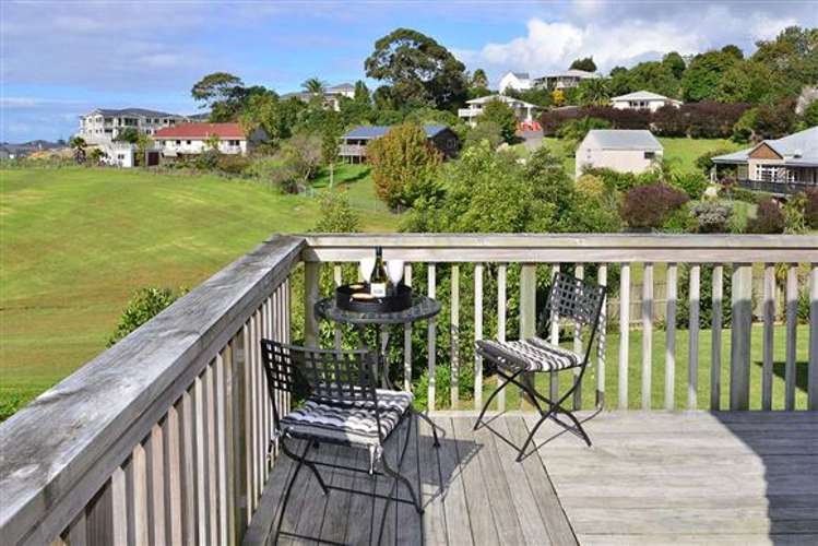 125 Roberta Crescent Orewa_4