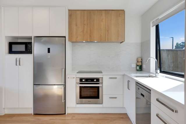 2/9 Marcroft Street Woolston_4