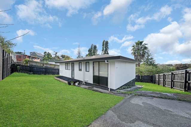 1/233 Glengarry Road Glen Eden_2