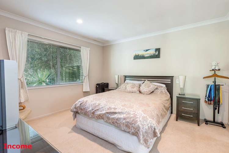 2 Manon Crescent Greenhithe_20