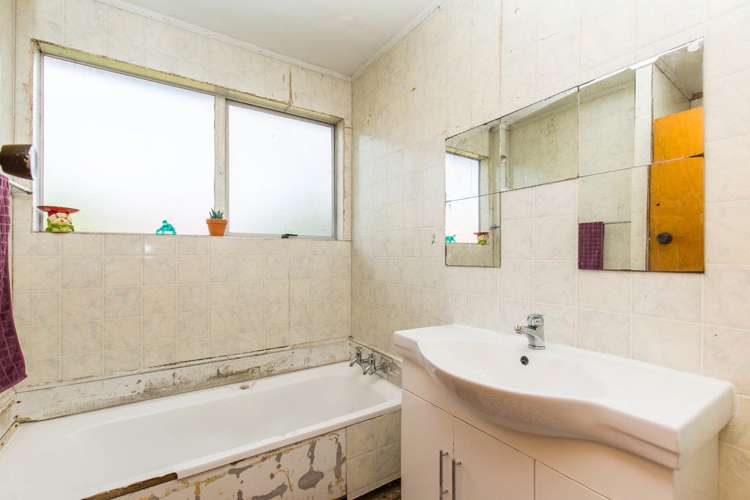 20 Adel Place Manurewa_11