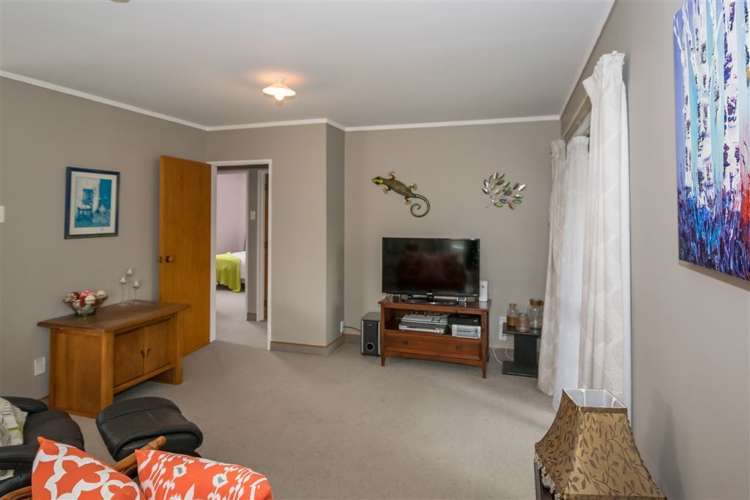 2/38 Burleigh Road Redwoodtown_6