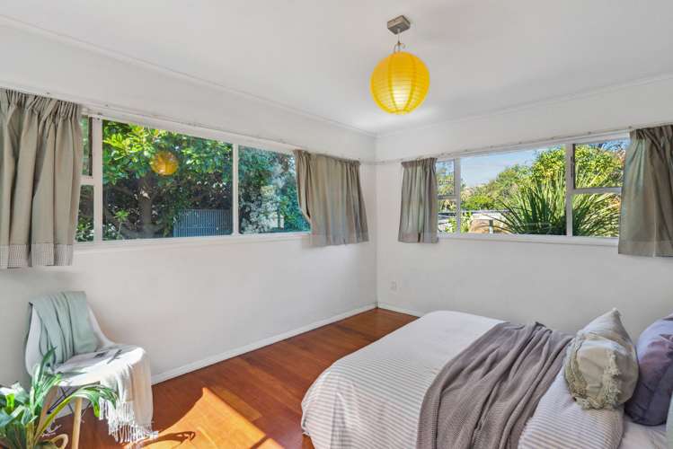 44 Menin Road Raumati South_22