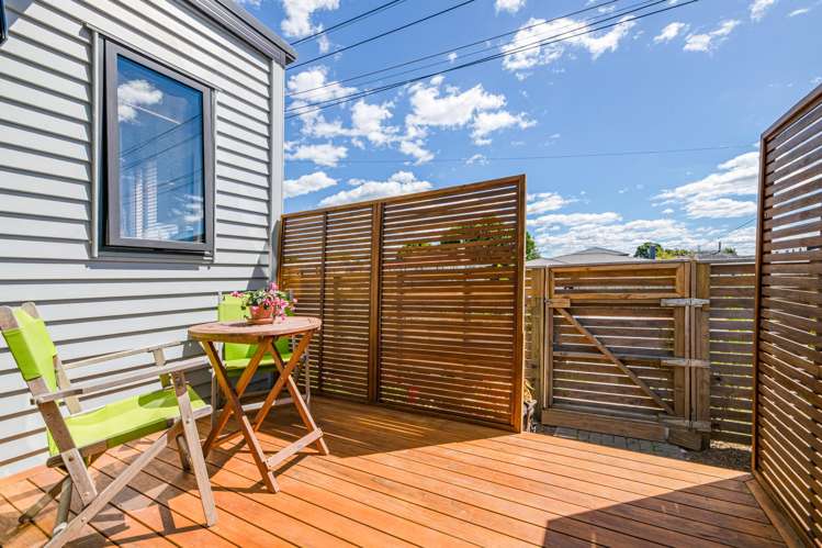 1/4 Edgerton Road Te Atatu Peninsula_9