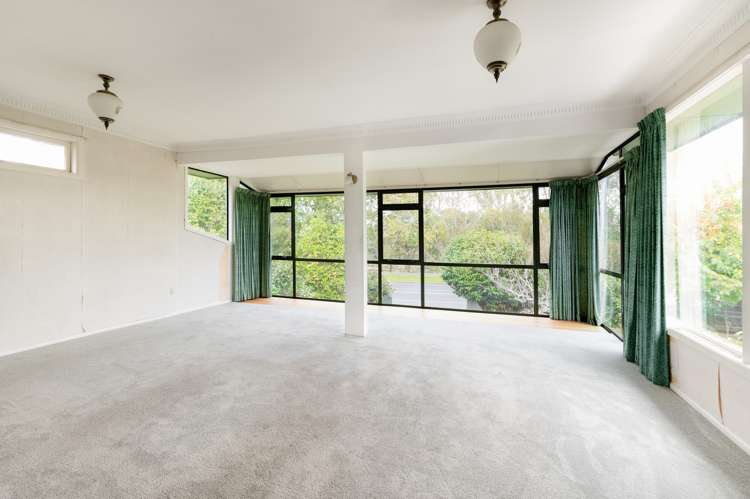 842 River Road Chartwell_7