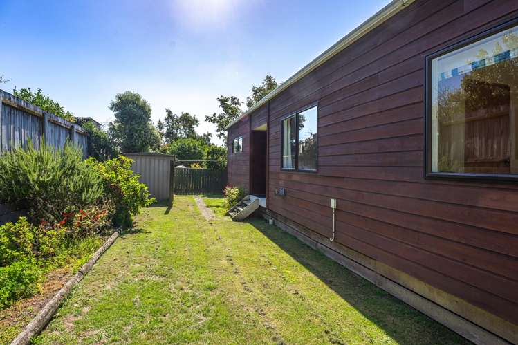 12 Kaitawa Street Waikanae Beach_24