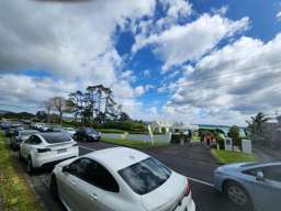 Street jammed with cars as Auckland’s ‘dream Lotto’ house brings out the neighbourhood