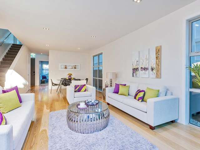 14a Colonel Barton Glade Saint Johns_1