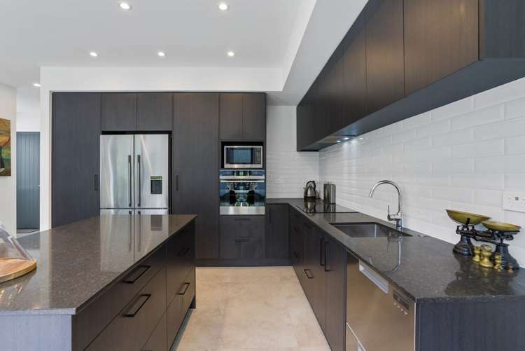 302 Jack Lachlan Drive Beachlands_5