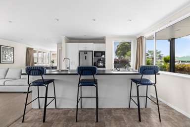 104 Karaitiana Street_3