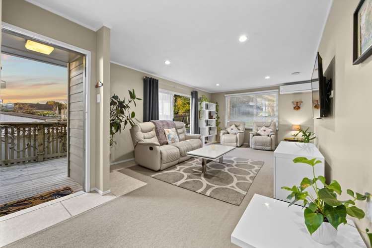 19 Pahi Place West Harbour_1