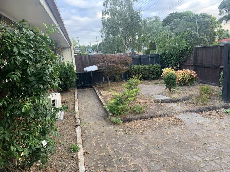 2/426 Blockhouse Bay Road Blockhouse Bay_1