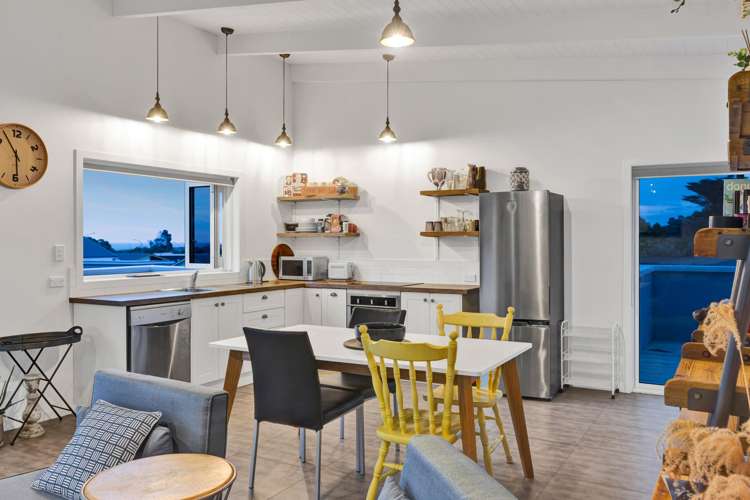 5 Dorset Street Opunake_12