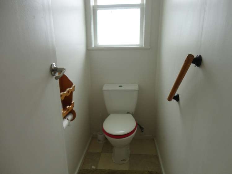 35 Preston Avenue Mount Albert_9