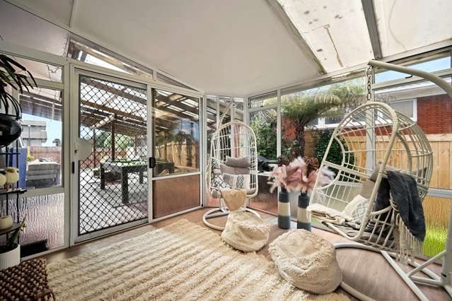15 Garden Heights Avenue Glenview_3