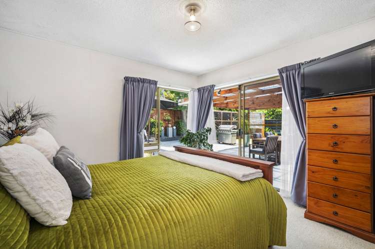 24 Hedge Row Sunnyhills_12