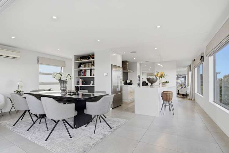62 Seaview Road Castor Bay_13