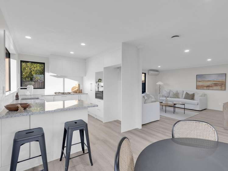 5 Chancery Close Hamilton East_12