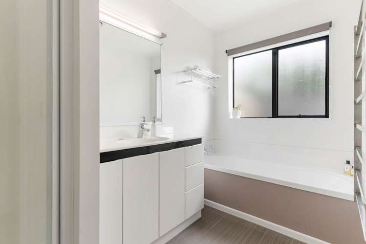 1/6 Carl Place Unsworth Heights_8