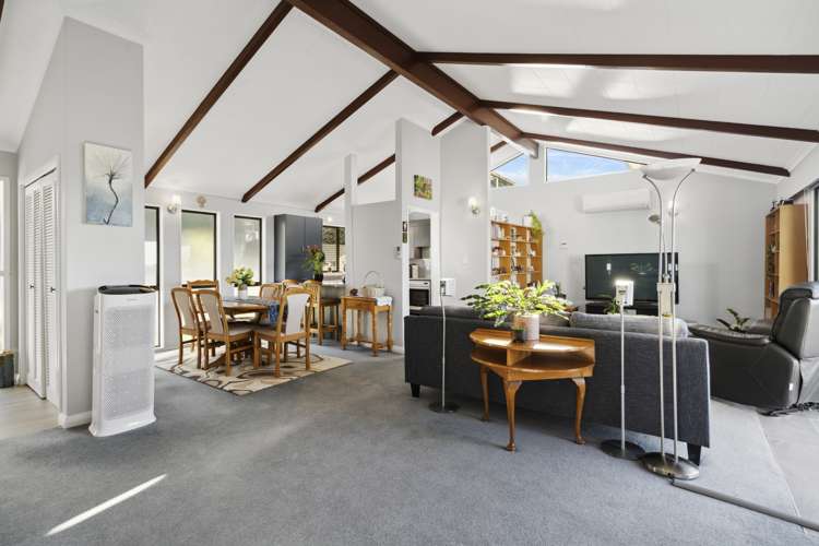 8 Paparata Street Karori_5