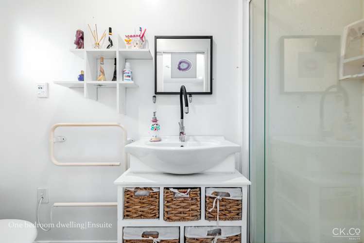 10 Cottle Park Drive Normandale_22