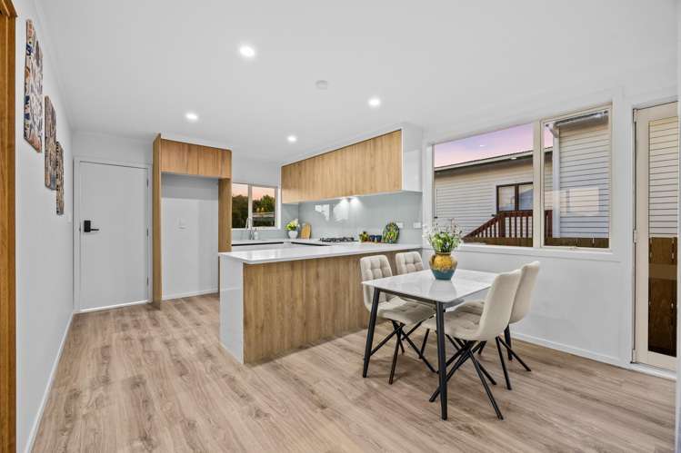 1/2 Enderby Drive Te Atatu Peninsula_7