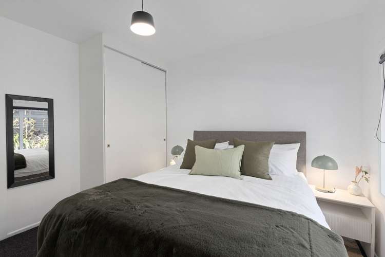 277 Queens Drive Lyall Bay_14