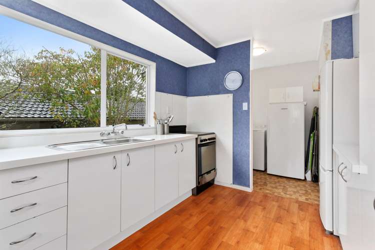 2/33 Pisces Road Glen Eden_6