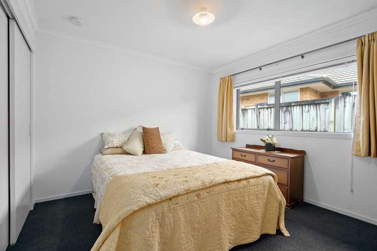 10 Alpers Ridge Leamington_15