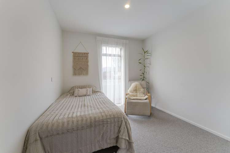 16 Hanworth Road Richmond_16