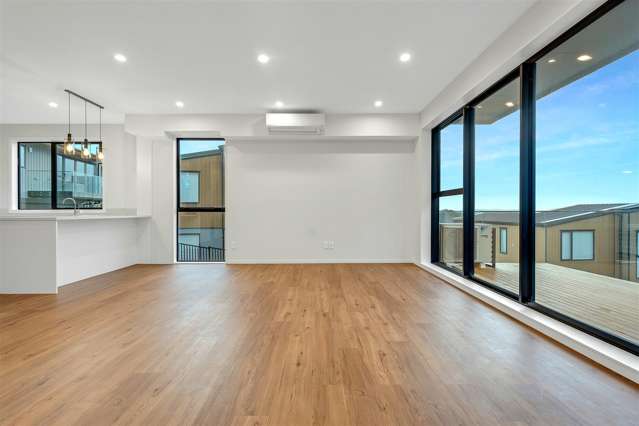 6 & 8 Timo Way Flat Bush_2