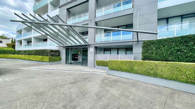 1G/24 James Cook Crescent Remuera_2