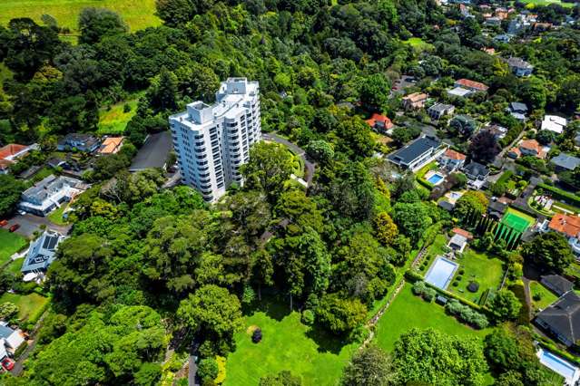 Deceased Estate Sale