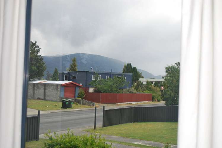 9 Homer Street Te Anau_17