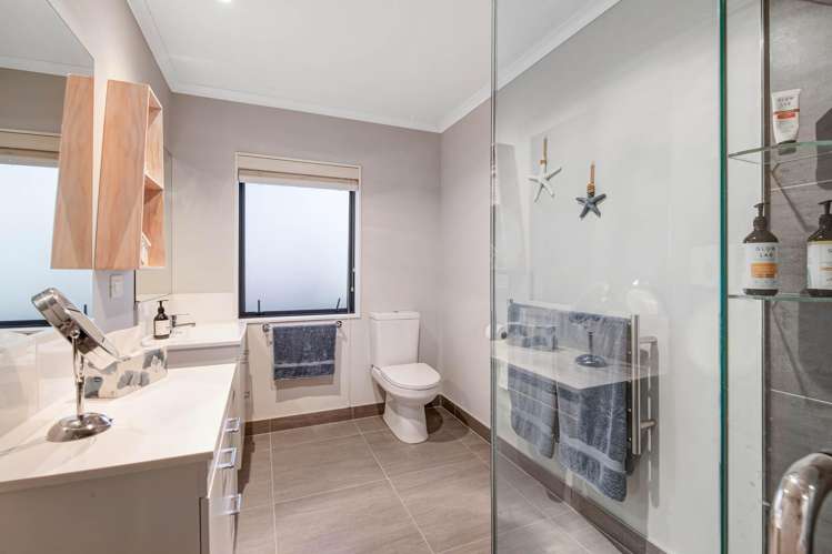 14 Kingfisher Road Silverdale_19