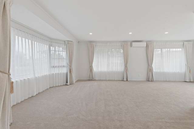 73 Mirrabooka Avenue Botany Downs_4